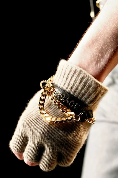 Look 14